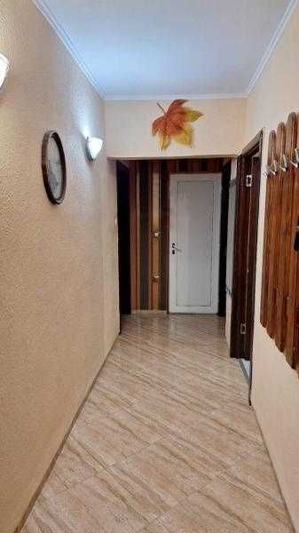 Дава се под наем Тристаен апартамент в Бургас, Изгрев - 60 кв.м за 408 € - Снимка #5