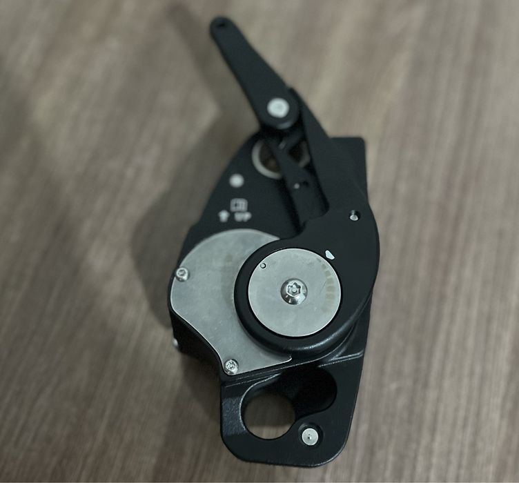 Спусковое устройство