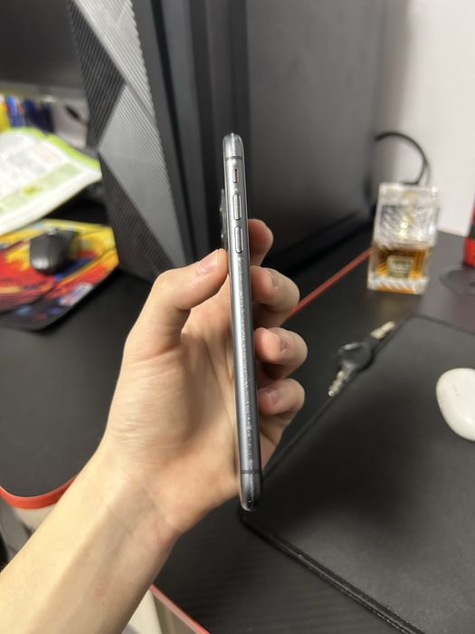 Iphone 11 impecabil + huse