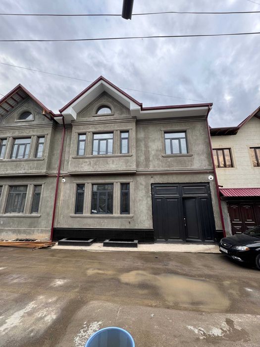 Шайхонтоҳур тумани Кўкча дарвоза Тир Маҳалла 2.3 сотих 300 кв.м