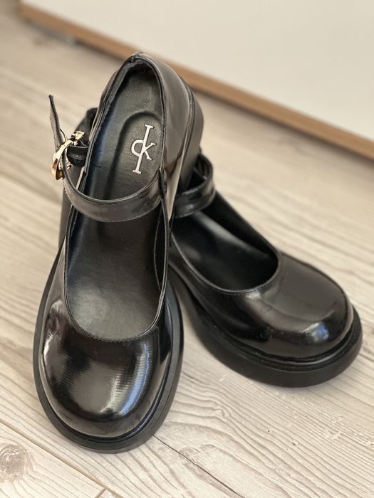 Чисто нови обувки