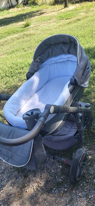 Продам коляску Adamex 3в1