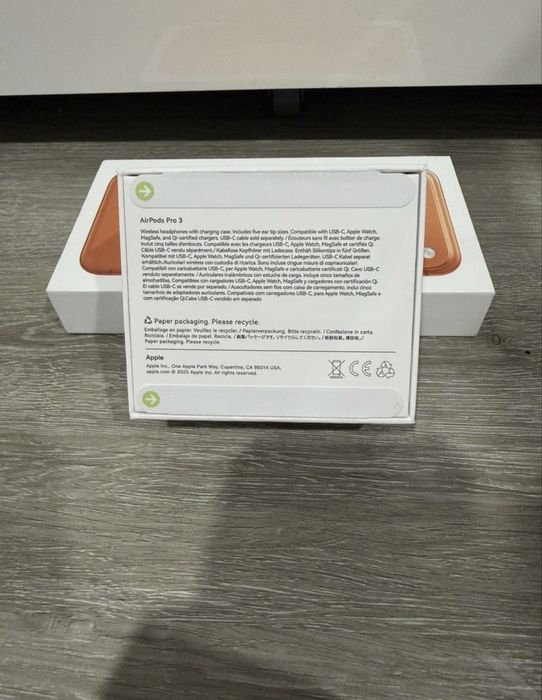 Слушалки AirPods Pro 3