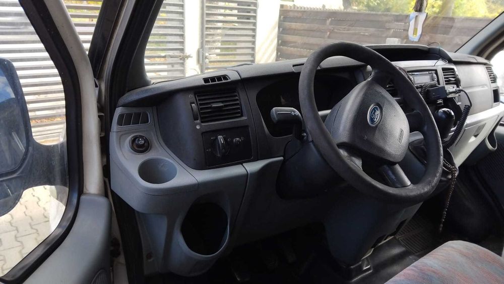 Autoutilitara Ford Transit 2008