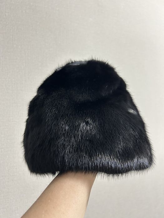 Шапка норковая со стразами