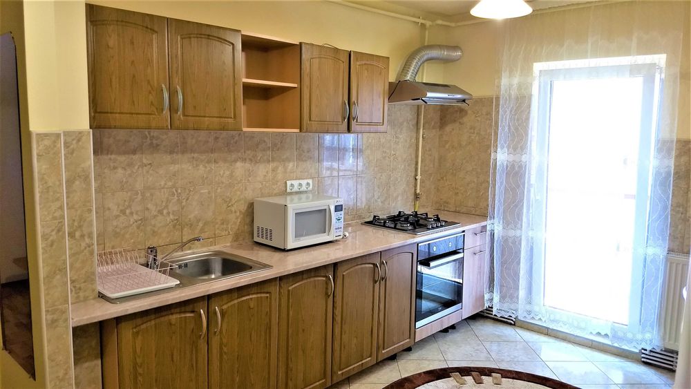 Inchiriez apartament 2 camere in Manastur, zona Pritax