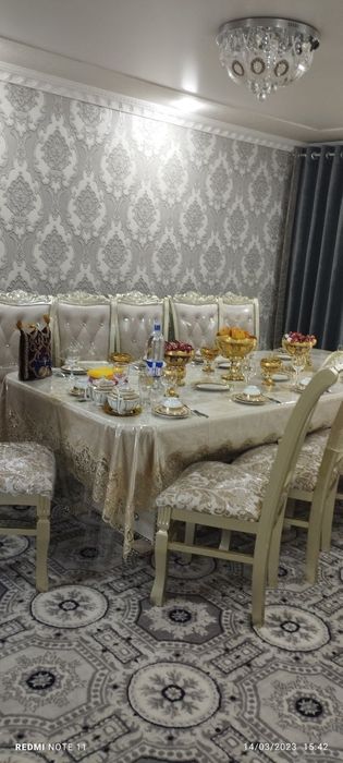 Stol stul sotiladi 12 tali