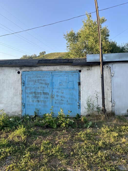 Продам гараж в 4-м район