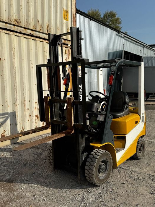 Вилочный погрузчик