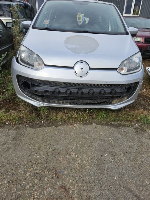 Dezmembrez  vw up