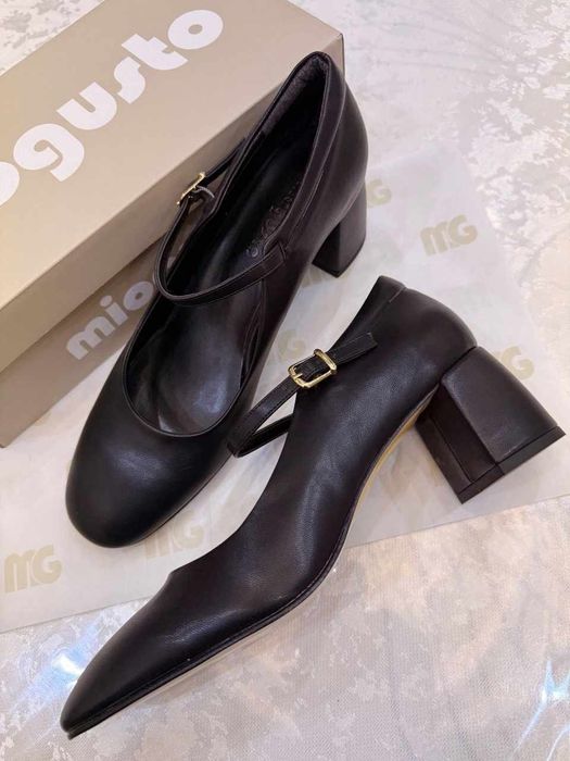 Mio Gusto oyoq kiyimlari. Original. Yangi. Umuman kiyilmagan.