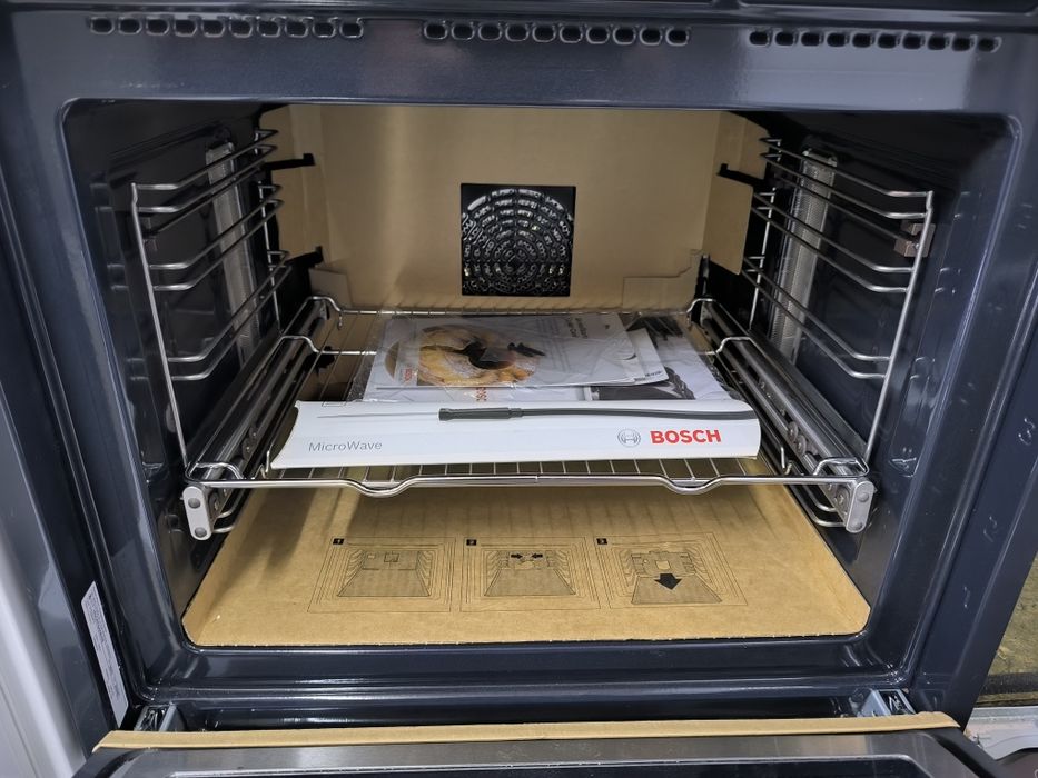 Фурна Bosch HNG 6764W6 - чисто нова