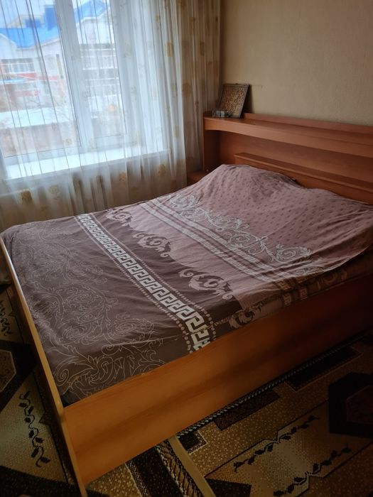 Продам спальный гарнитур