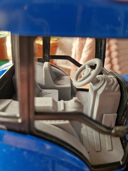 Tractor jucarie interactiv