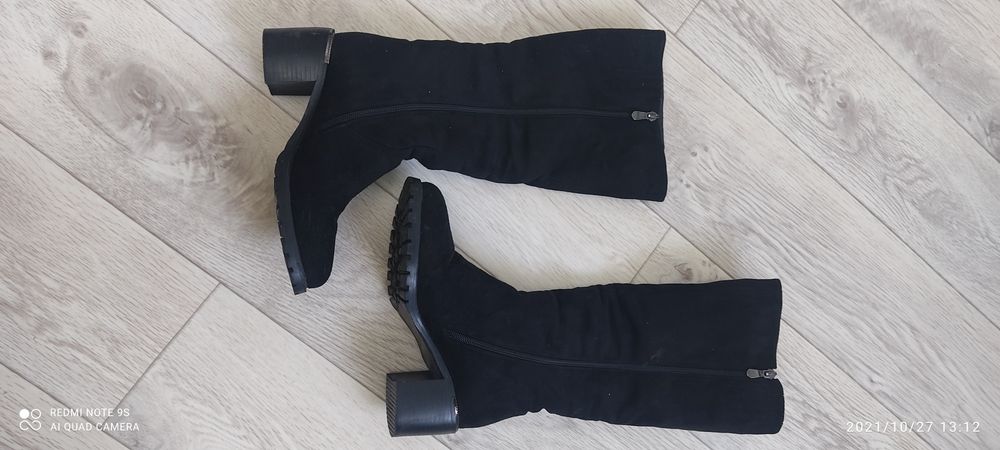 Продаются новые сапоги зима!Одеты один раз!