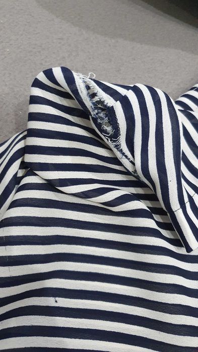 Дамски ризи / блузи / сако - размер L