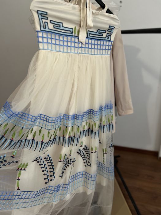 Продается очень красивые вещи