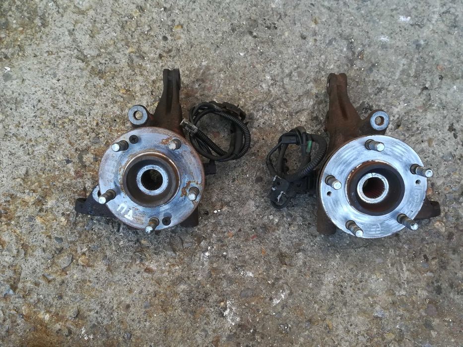 Шенкели Kia Ceed Hyundai i30 Киа Сийд Сиид (ляв десен шенкел главина)