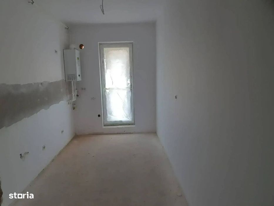 Metrou Teclu 3 camere 99 mp, curte proprie 44 mp Bloc Nou