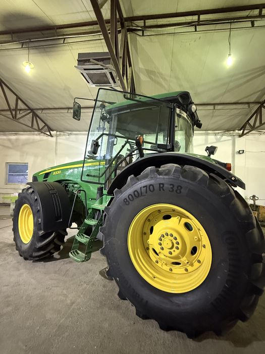 Vand tractor john deere 8330 in stare buna