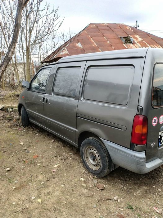 Vând Nissan Vanette Cargo Bus