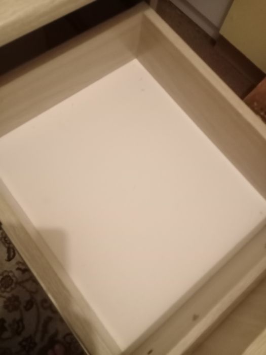 Продам тумбу кухонную