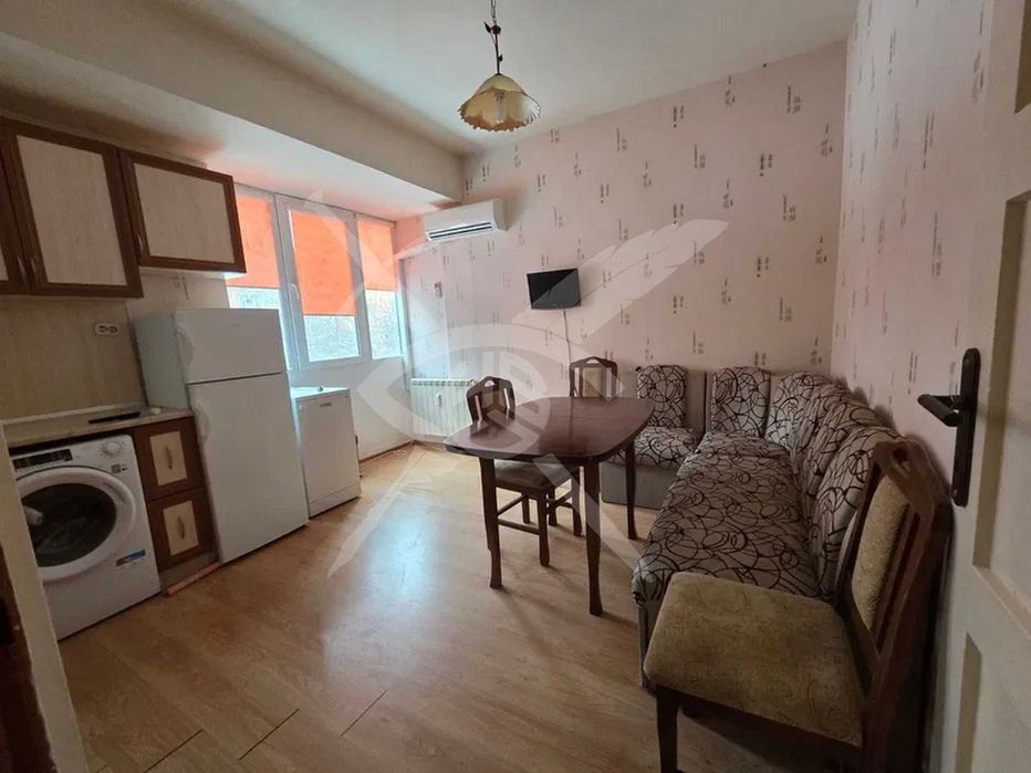 Дава се под наем Тристаен апартамент в София, Лагера - 70 кв.м за 648.21 € - Снимка #1