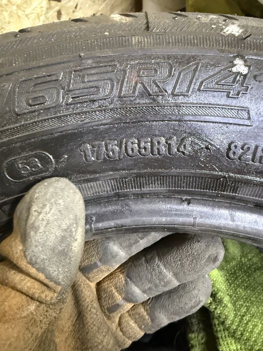 Срочно продается шины