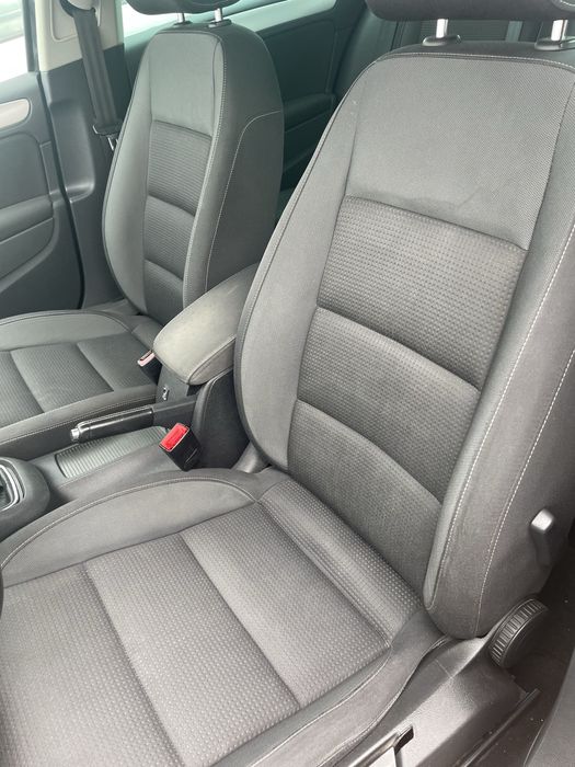 VOLKSWAGEN Golf 2011 — imagine 8