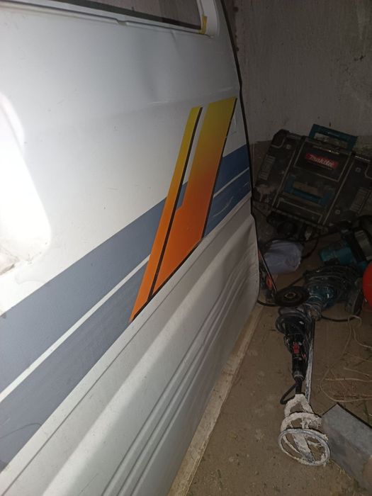 Damas eshik shopir tamon