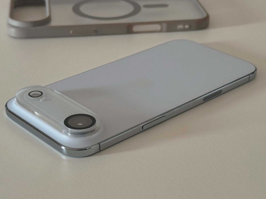 Бартер! Гаранция! Като НОВ! iPhone ( 17 ) Air Sky Blue (Небесно Синьо)
