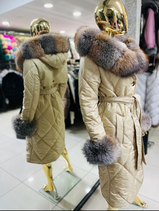 Geaca Parka cu plană naturală de vulpe