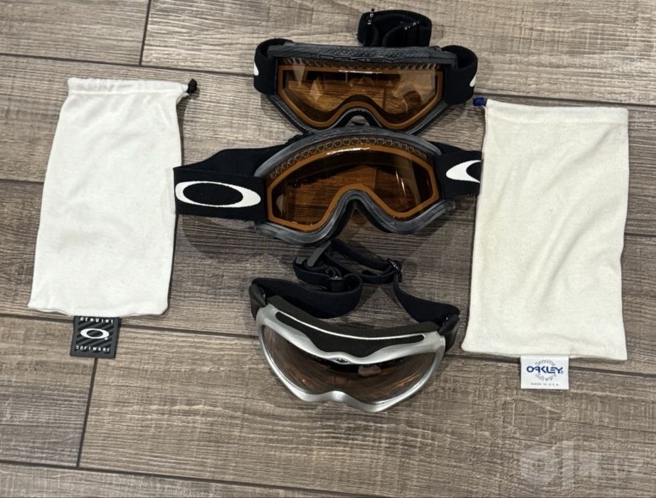 Маски, Очки для лыж или сноубординга комплект из 3штук 2Oakley и Smith