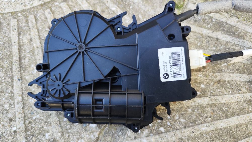 Електрически багажник за БМВ ф11