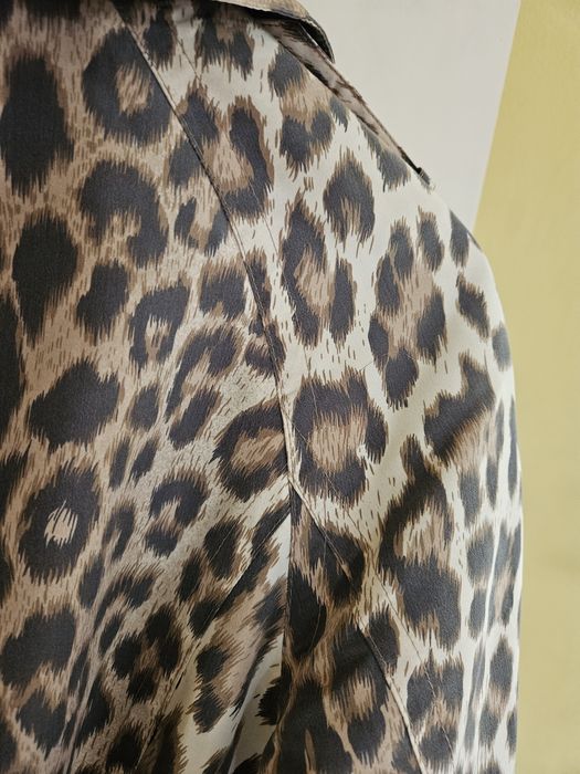 Много ефектен, актуален шлифер