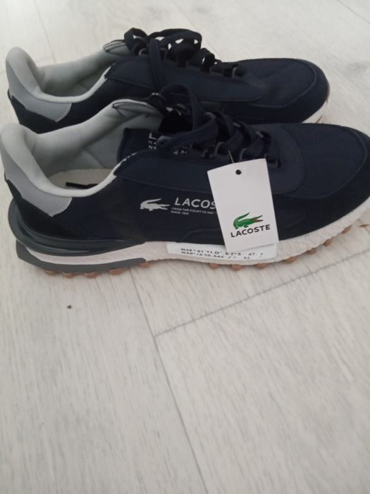 Продам оригинальные Lacoste.