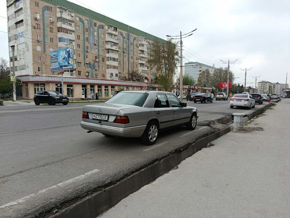 Мерседес w124 102мотор 2.3
