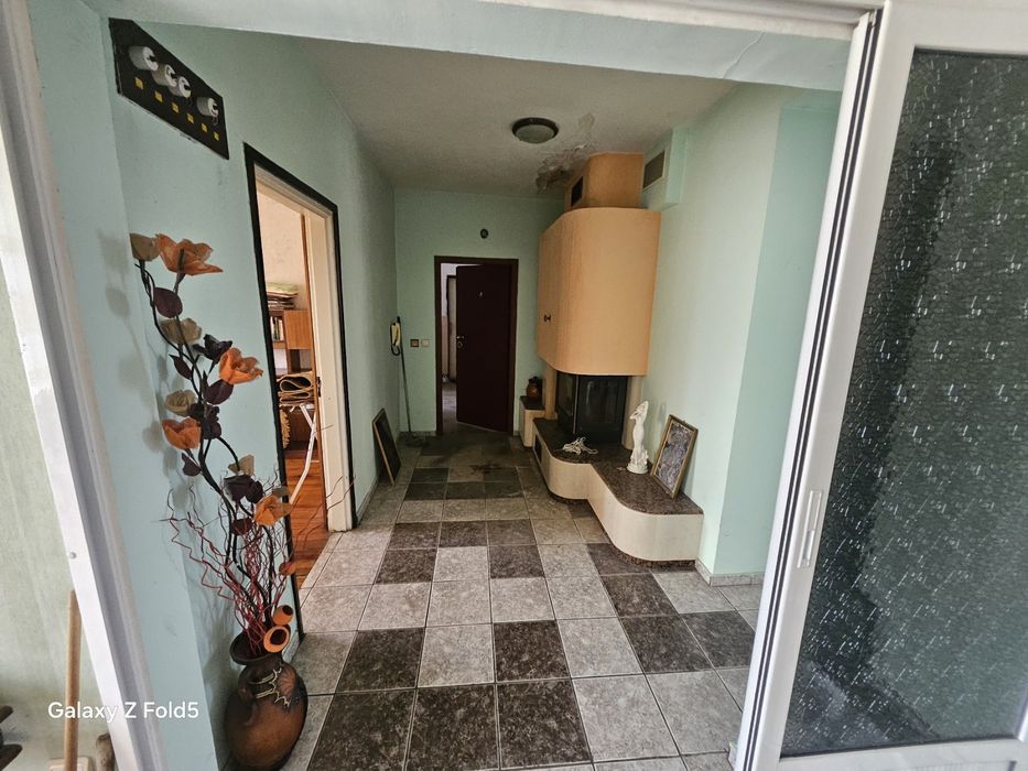 Тристаен апартамент град Драгоман