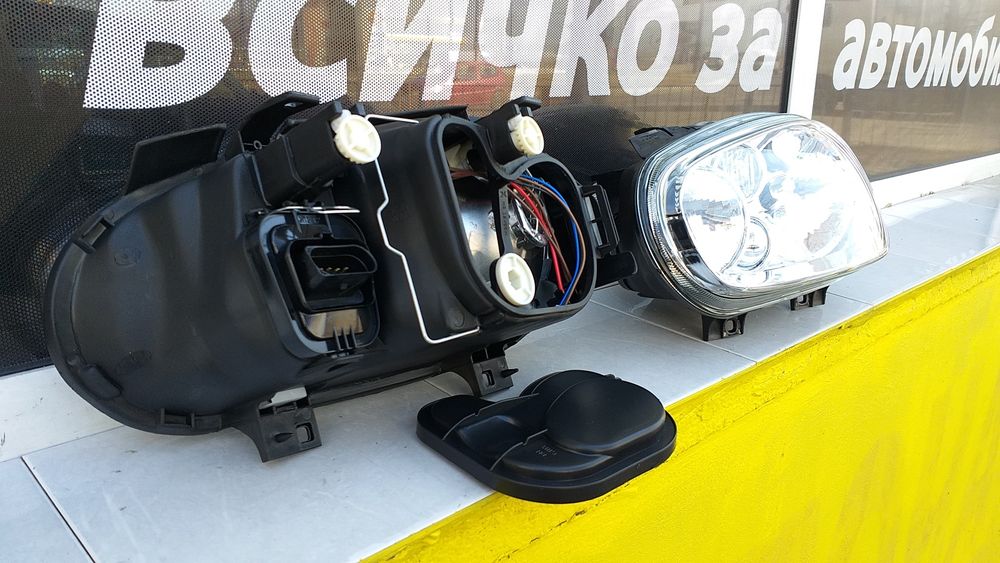 Golf 4 фарове Голф 4 фар светлини vw golf4 с халоген , без халоген