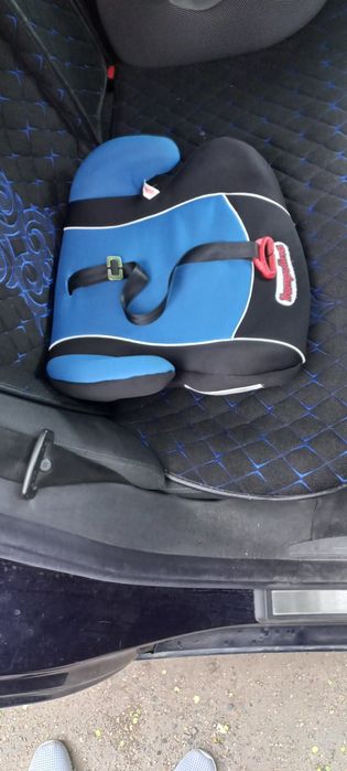 Автокресло(Бустер) детский для автомобиля