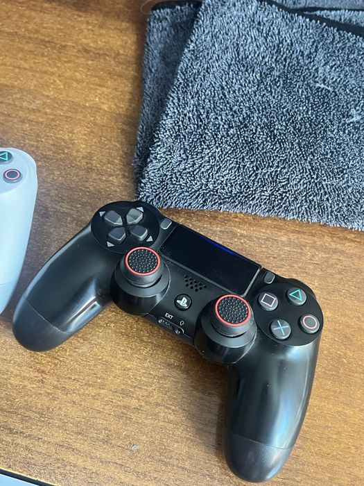 Sony playstation 4 slim,1tb.