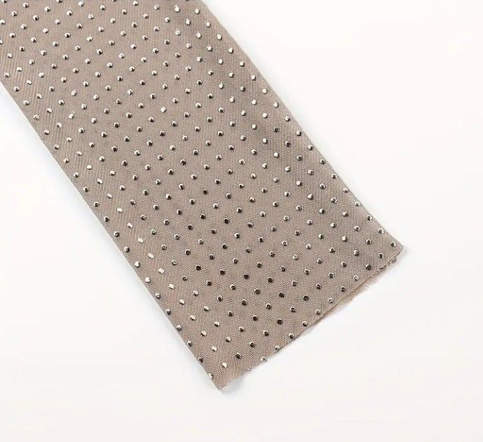 Bluza nude super model import Italia, accesorii metalice