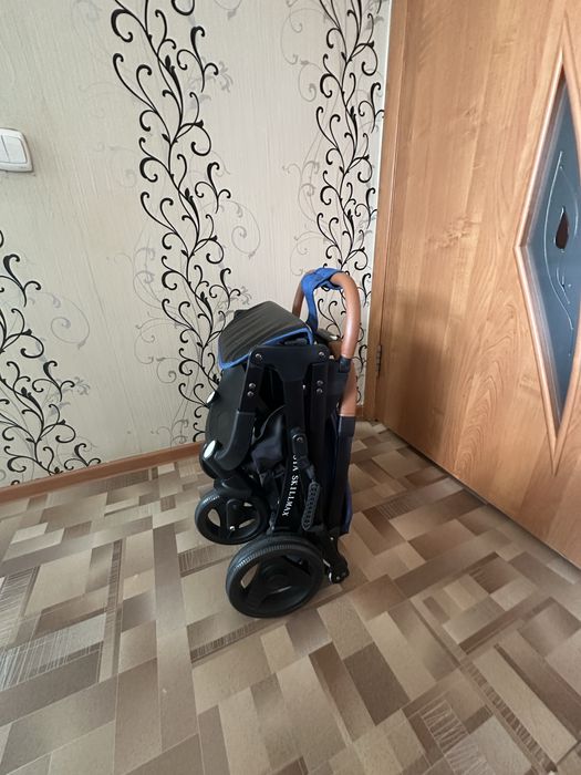 Продам детскую коляску