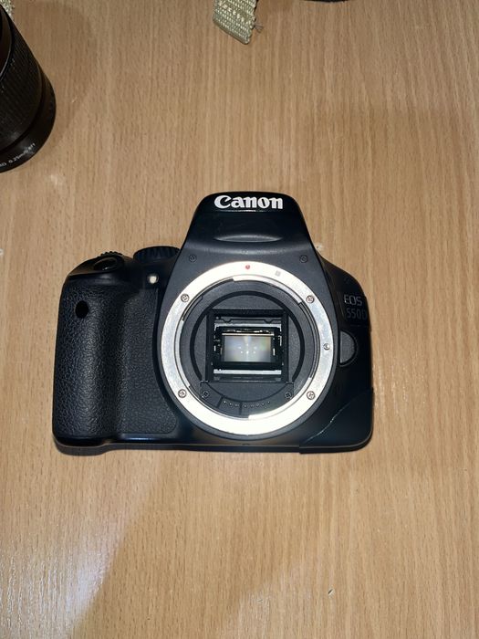 Фотоаппарат Canon 550D