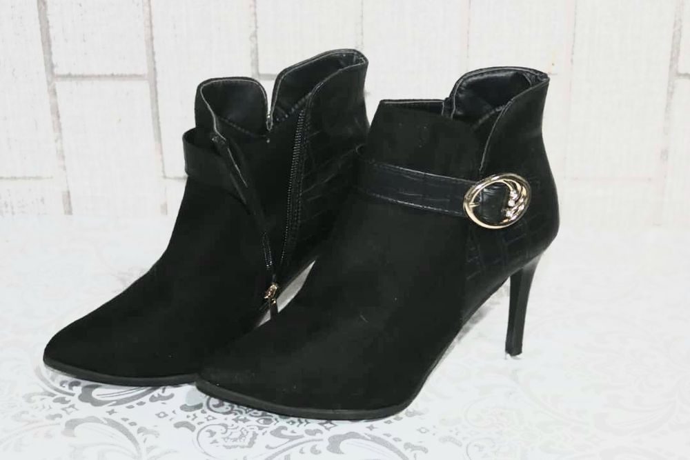 Продаются новые полусапожки