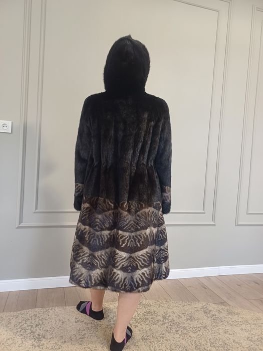 Продам  шубу норковую