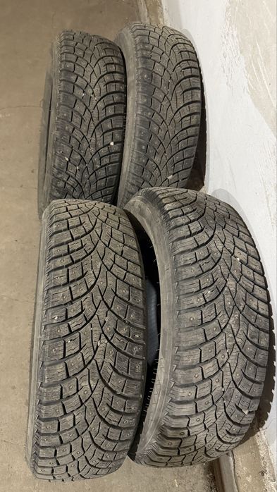 Зимние резины 195/65/R15