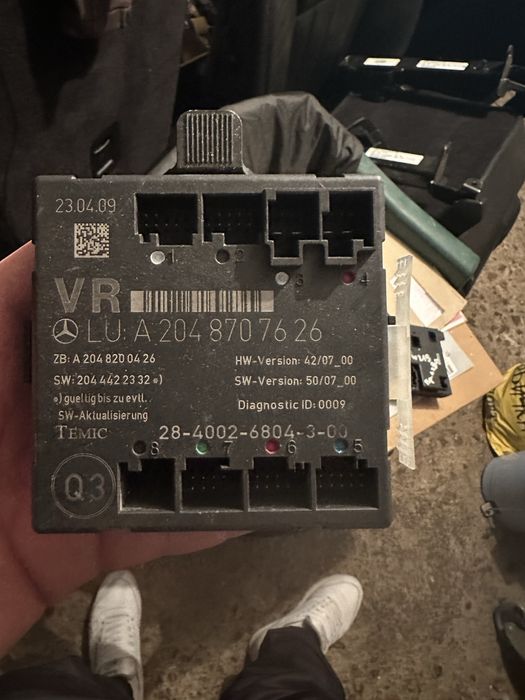 Модул предна дясна врата Mercedes W204 X204