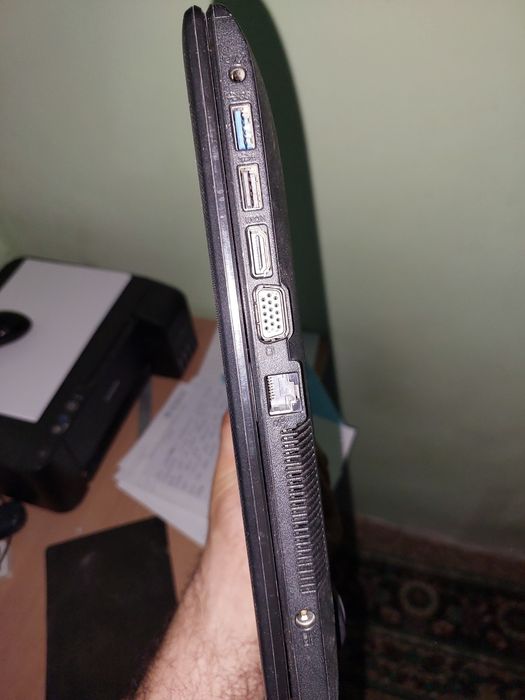 Asus notebook sotiladi