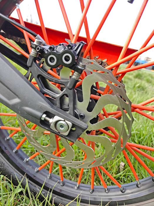 Sur-Ron Light Bee – 72V / 70Ah, Ъпгрейди